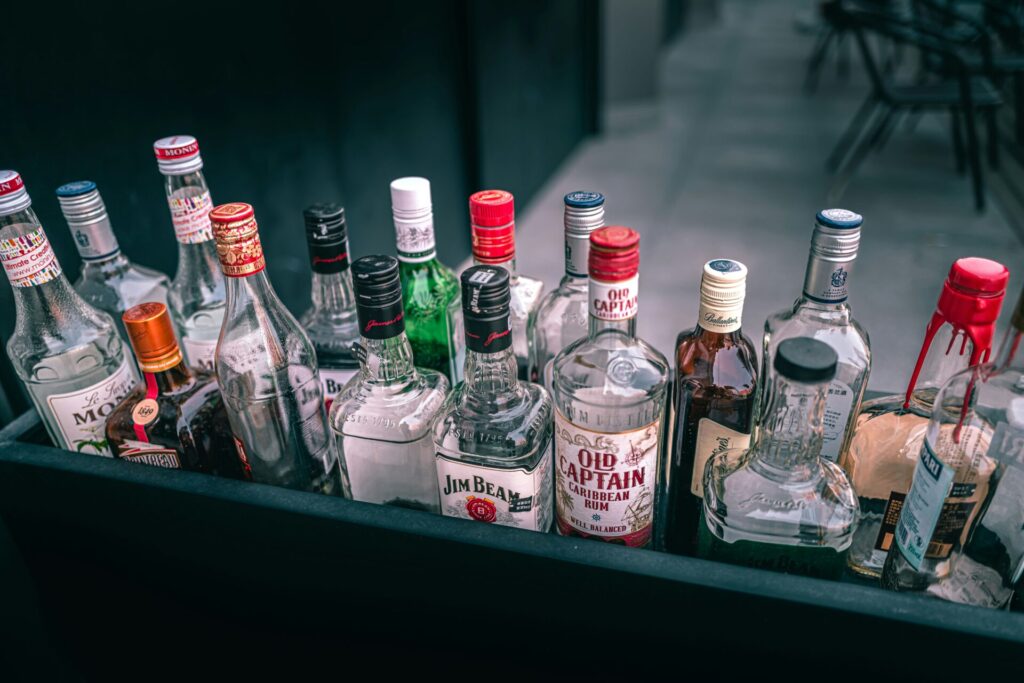 空いた酒瓶の数々